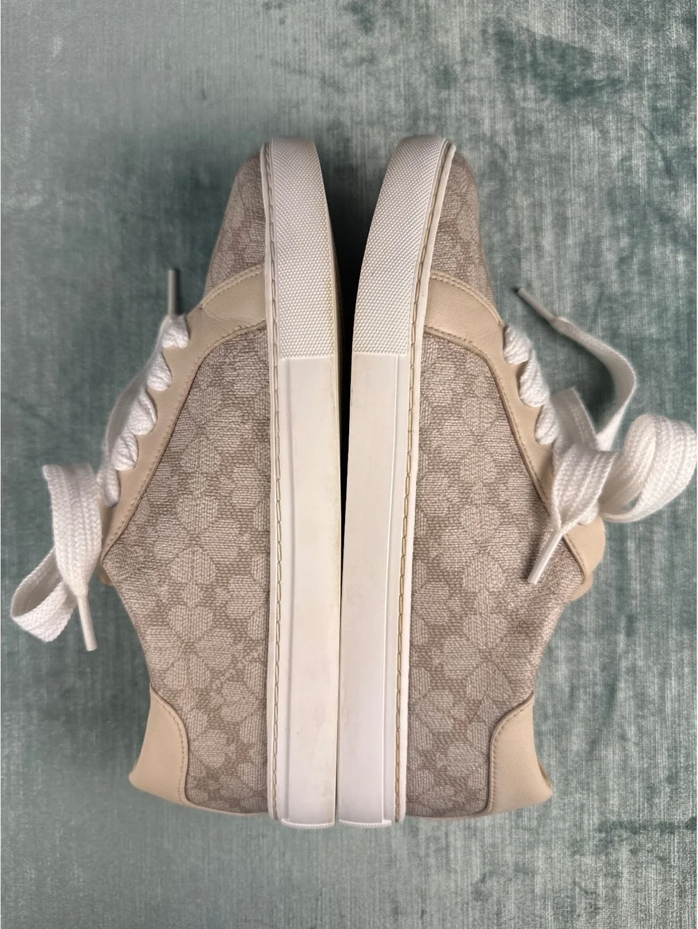 Kate Spade Erin Flower PVC Sneakers Beige Women’s 7B